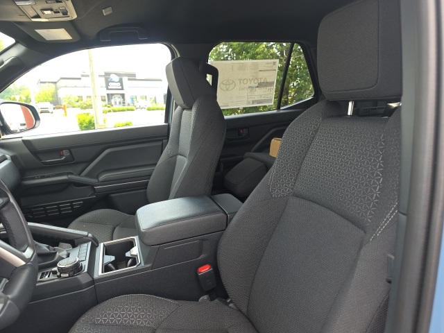 2025 Toyota 4Runner 4WD SR5 photo 9