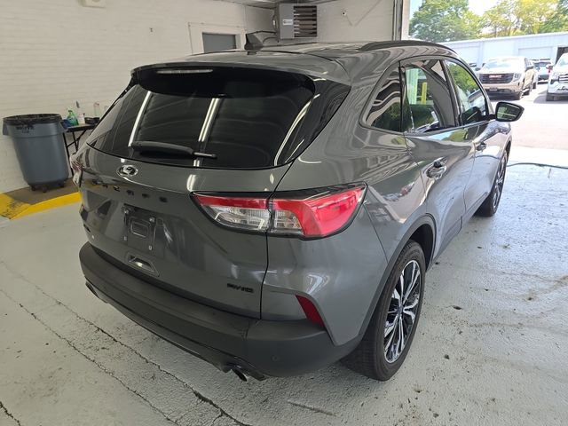 2021 Ford Escape SEL photo 4