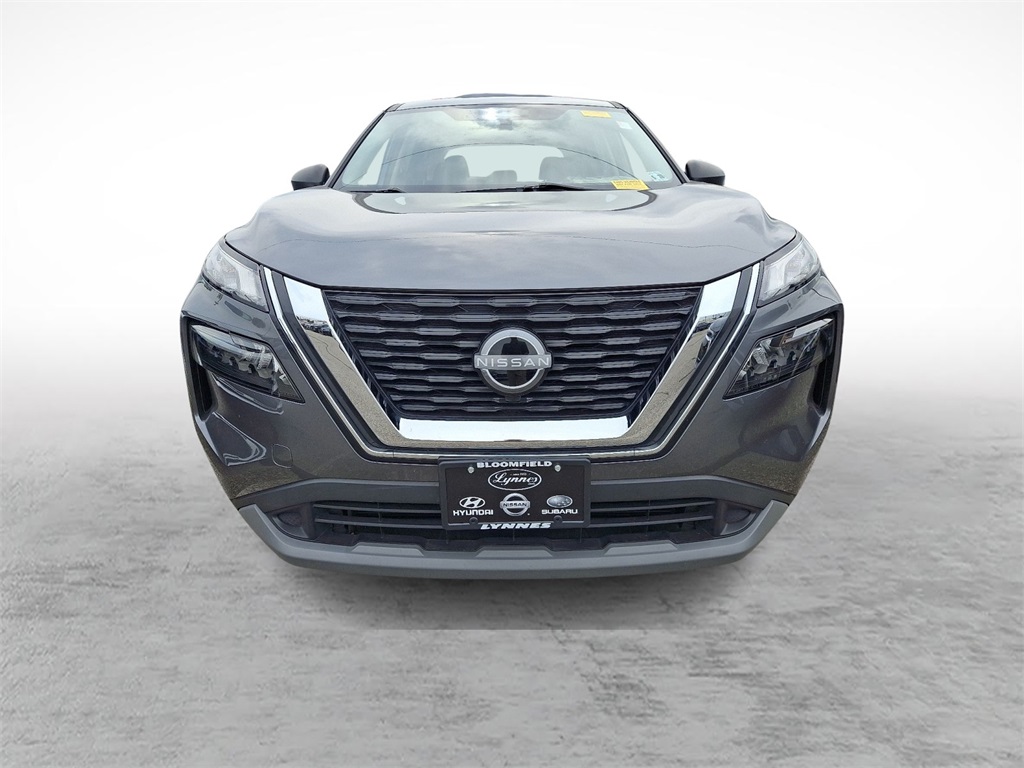 2023 Nissan Rogue S photo 2