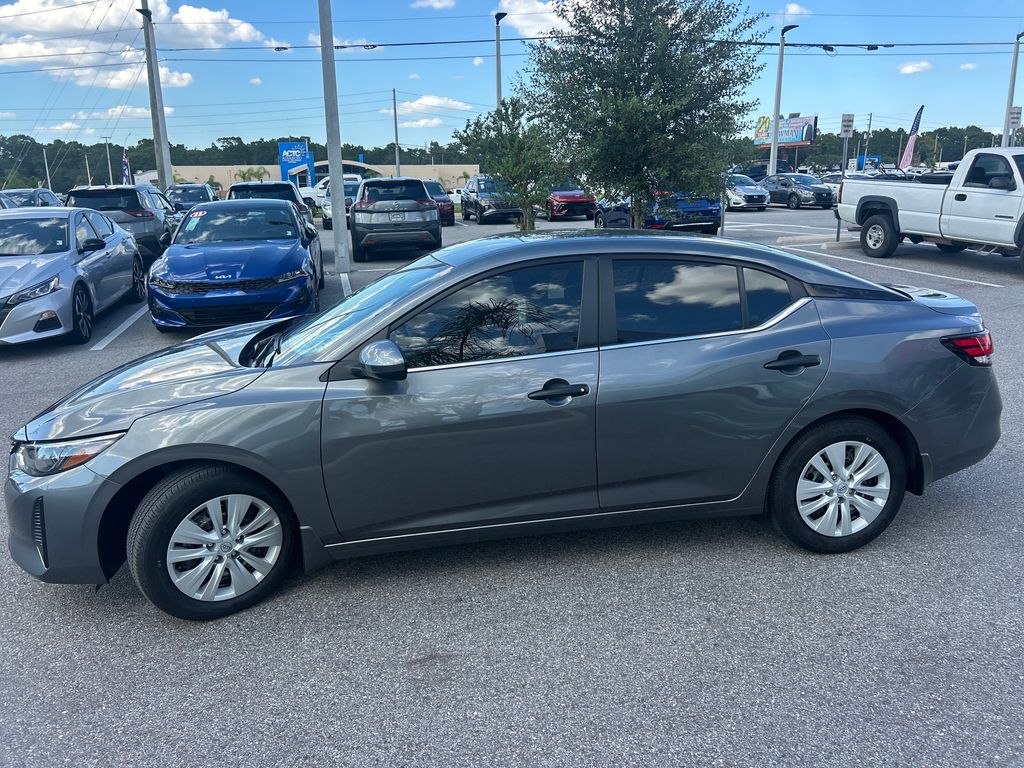2025 Nissan Sentra S photo 4
