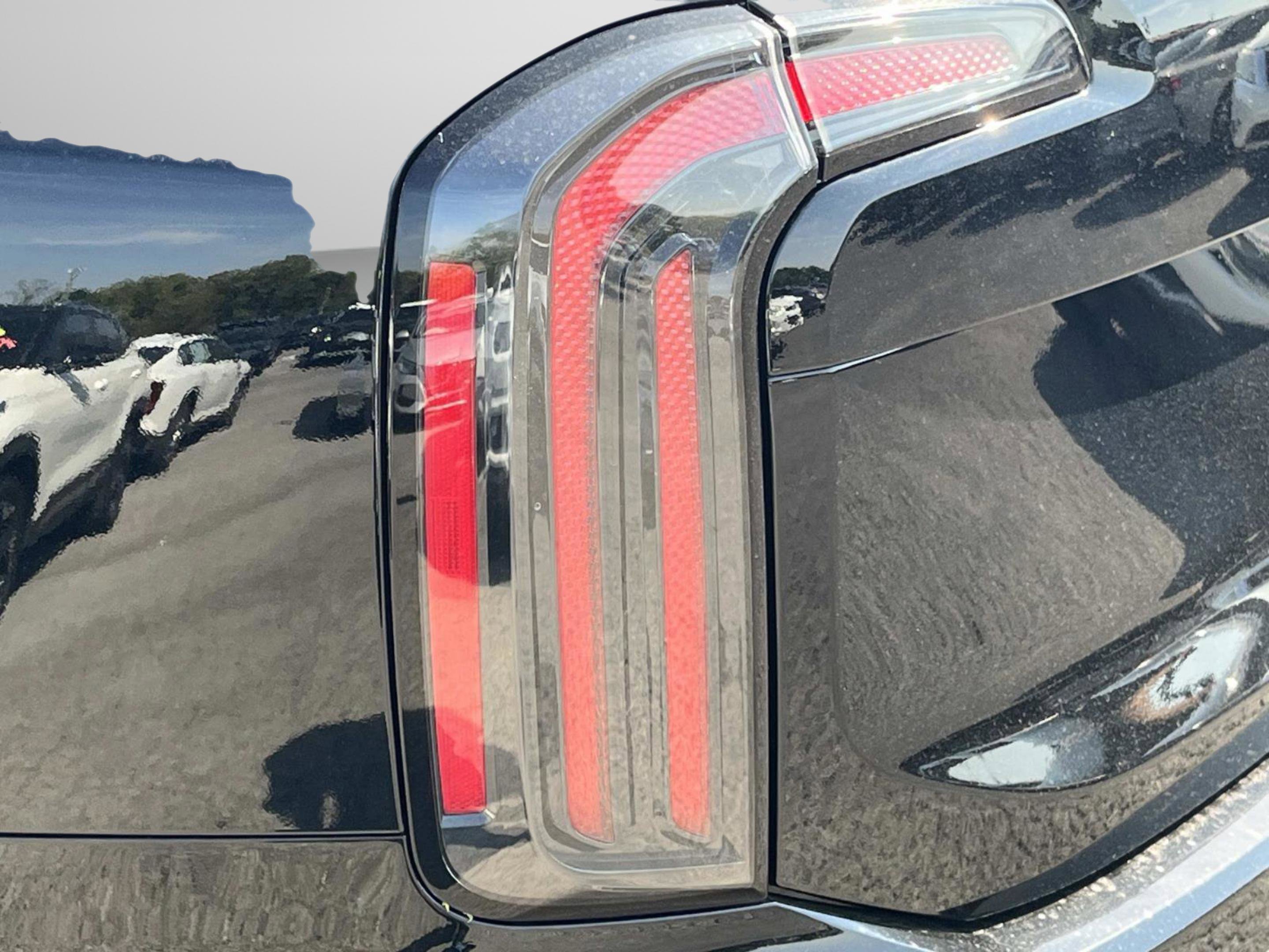 2025 Kia Telluride SX Prestige X-Line photo 9
