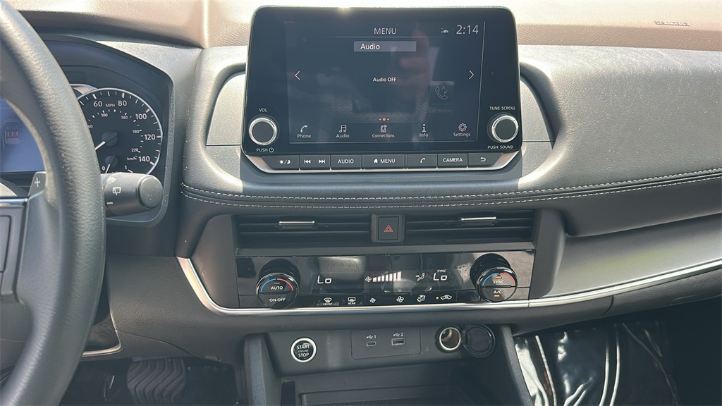 2023 Nissan Rogue SV photo 20