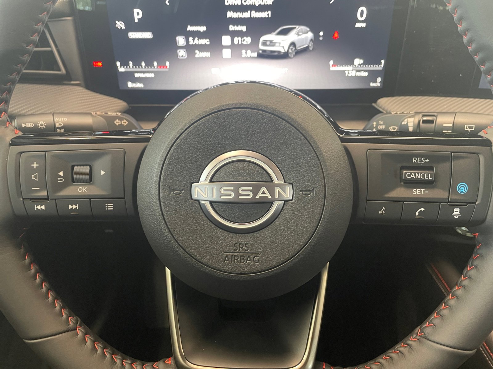 2025 Nissan Kicks SR photo 14