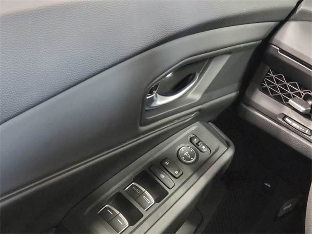 2025 Honda Accord SE photo 24