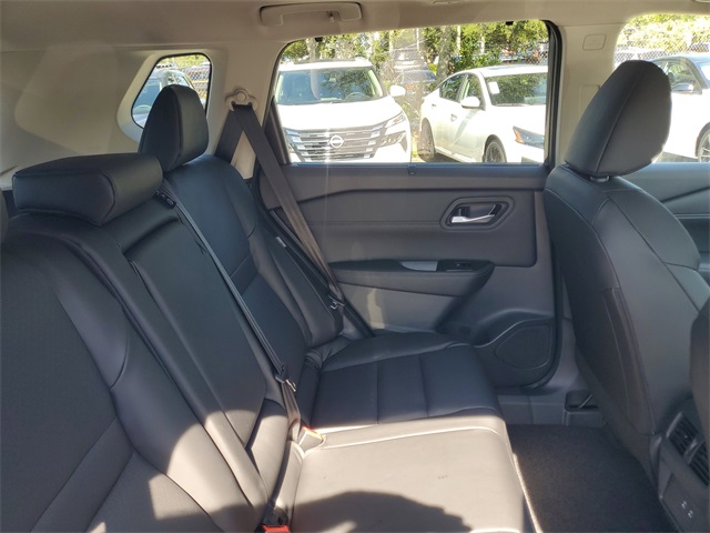 2026 Nissan Rogue SV photo 29