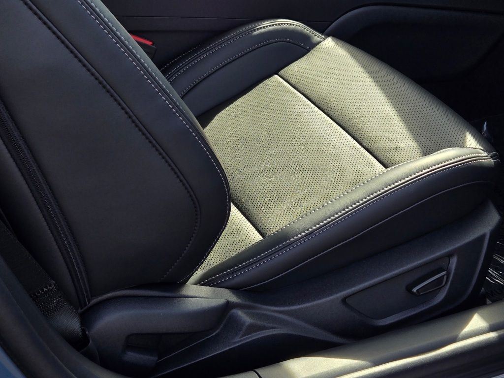 2025 Ford Mustang GT Premium photo 6