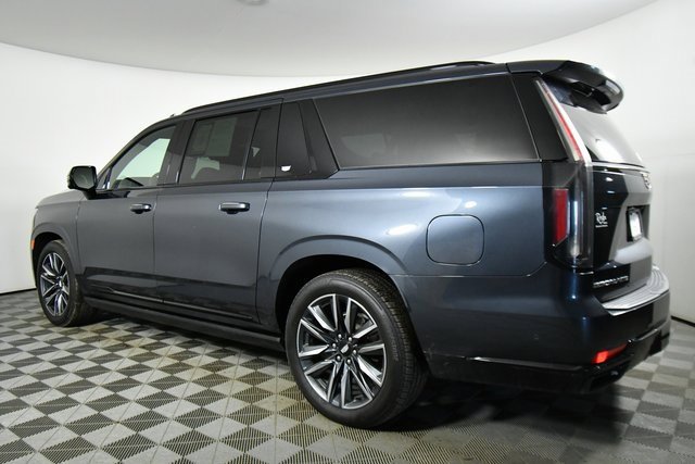 2021 Cadillac Escalade ESV Sport photo 3