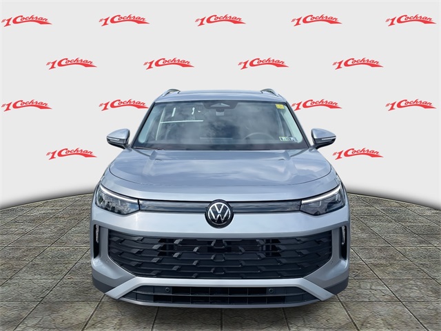 2025 Volkswagen Tiguan SE photo 8