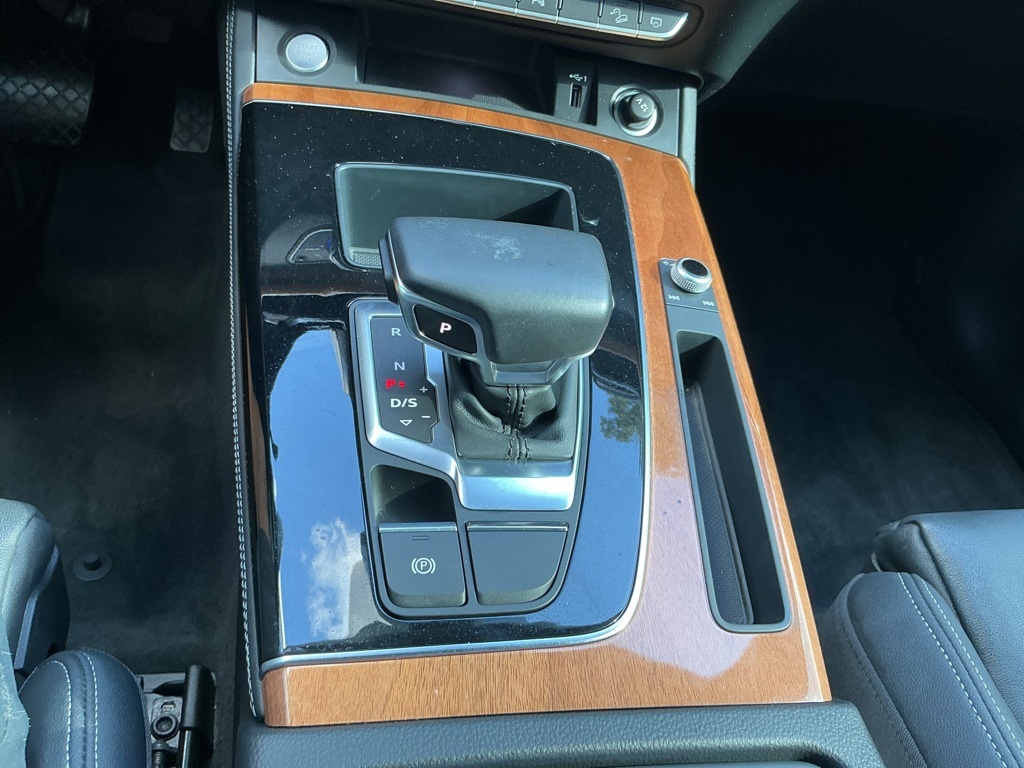 2022 Audi Q5 S line Premium Plus photo 8