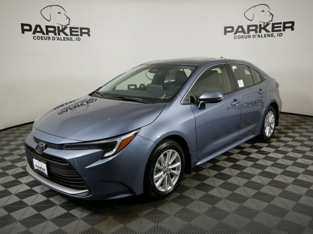 2026 Toyota Corolla XLE's photo