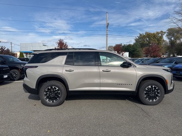 2026 Chevrolet Traverse Z71 photo 3