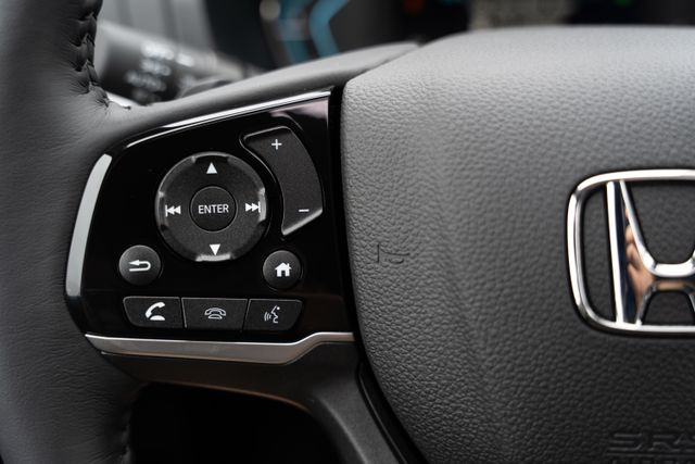 2024 Honda Odyssey Touring photo 29