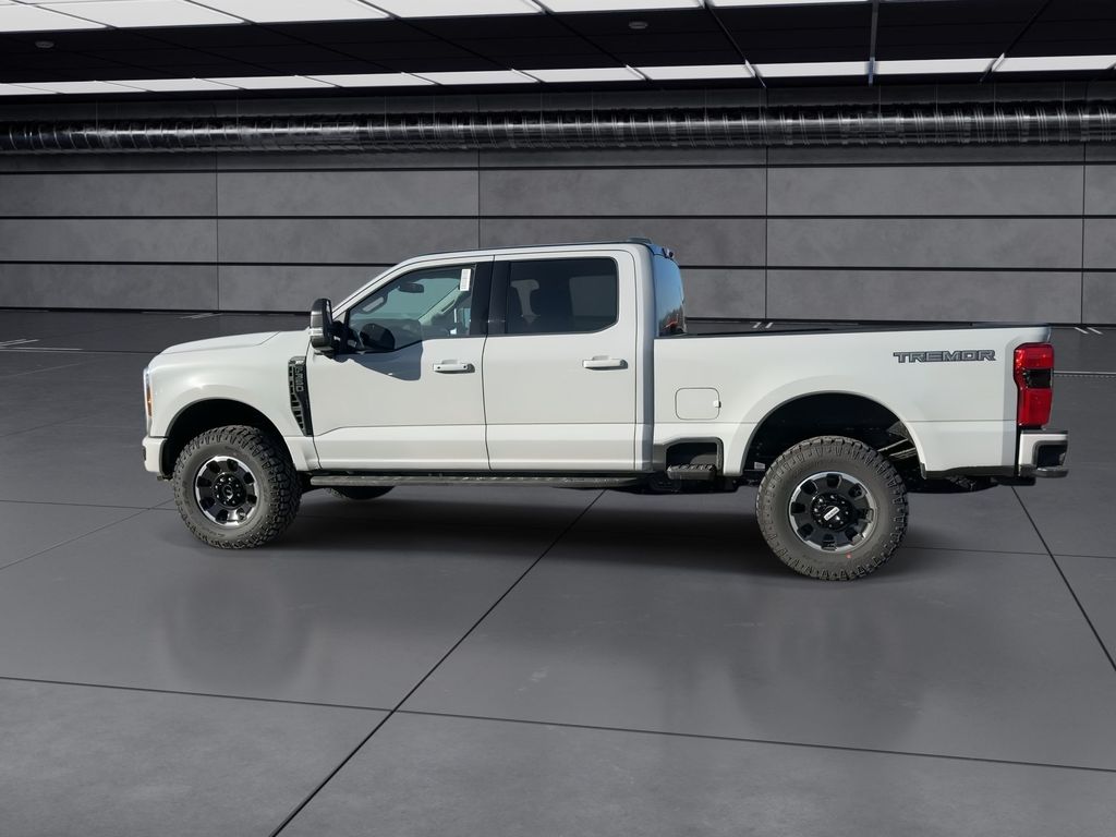 2025 Ford F-350 XLT photo 5