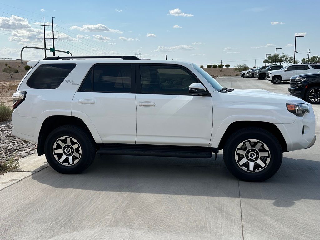 2023 Toyota 4Runner TRD Off-Road Premium photo 2