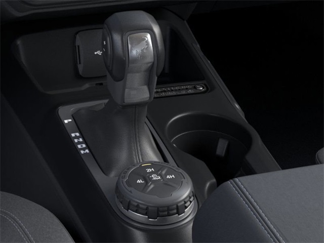 2025 Ford Bronco Outer Banks photo 17