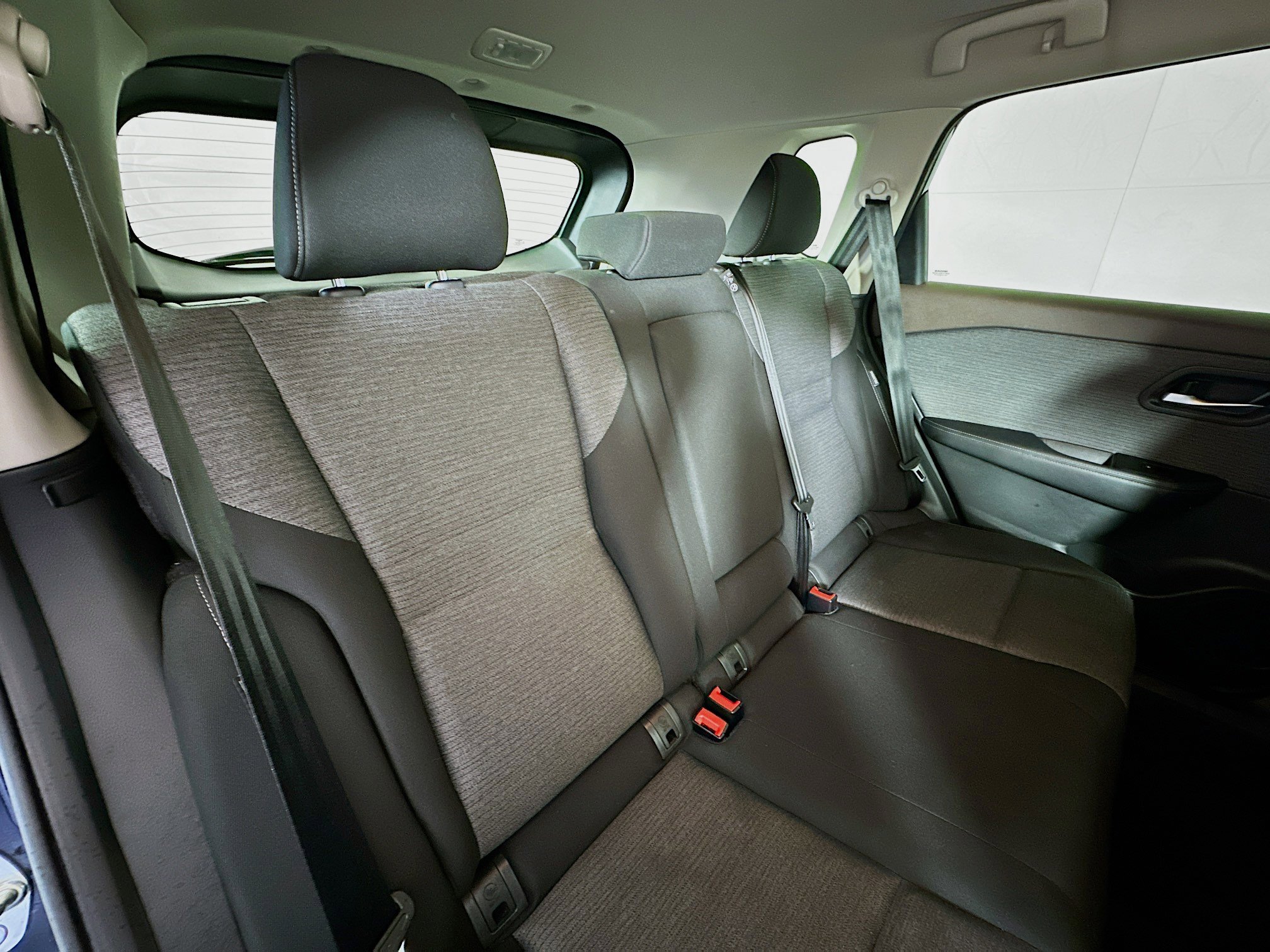 2023 Nissan Rogue SV photo 22