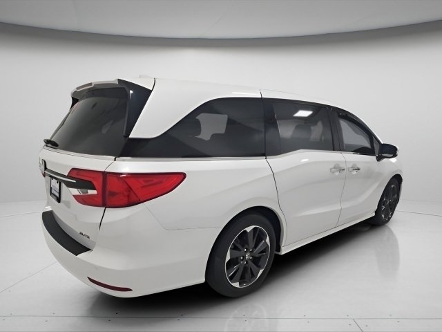 2023 Honda Odyssey Elite photo 5