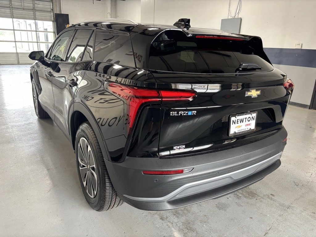 2025 Chevrolet Blazer EV photo 30