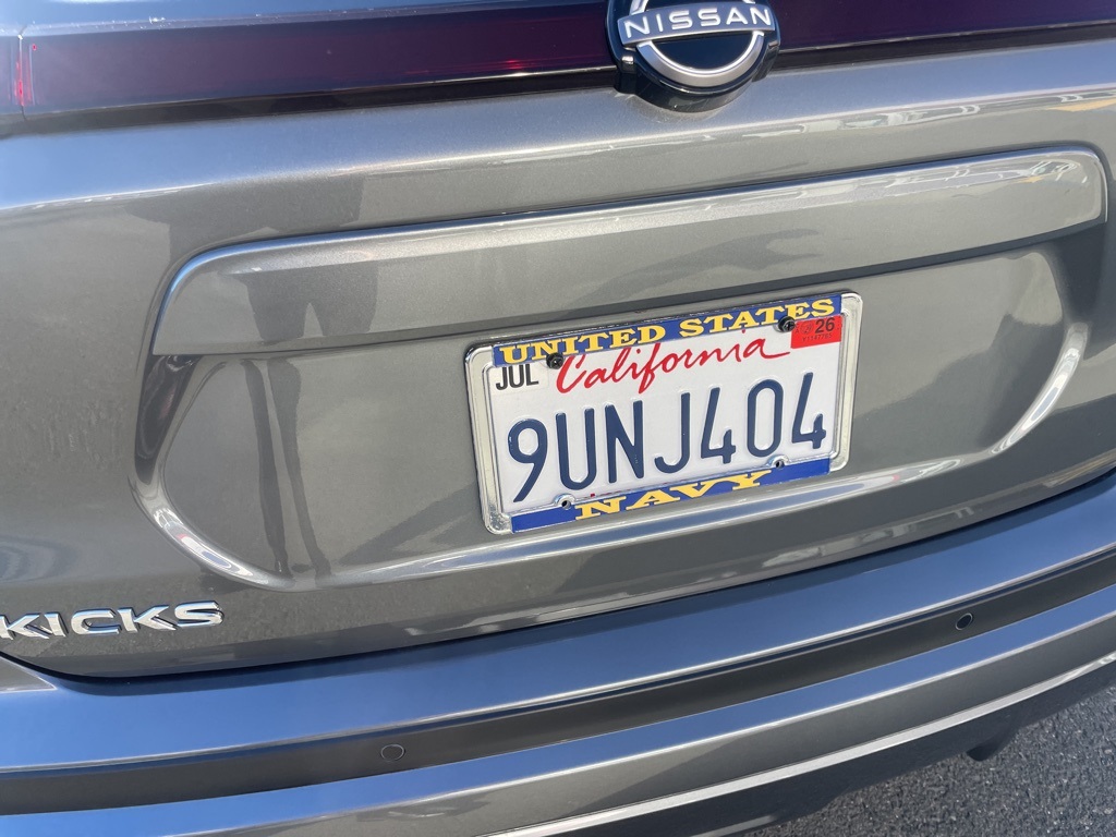 2025 Nissan Kicks Play S photo 3