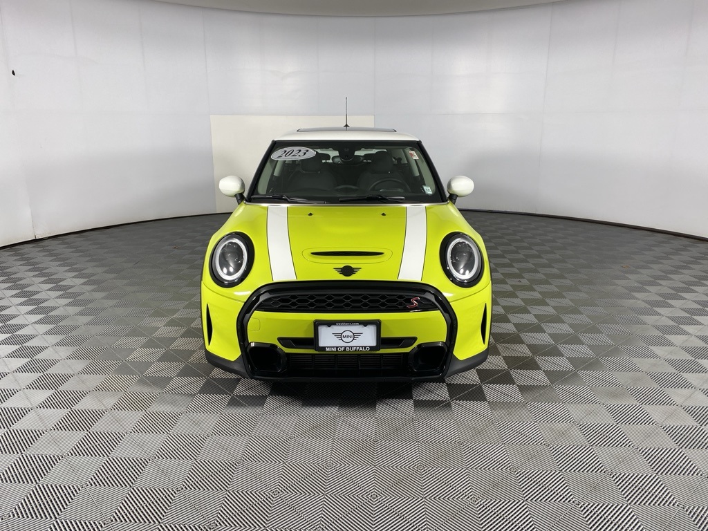 2023 Mini Cooper 2 Door Hardtop S photo 2