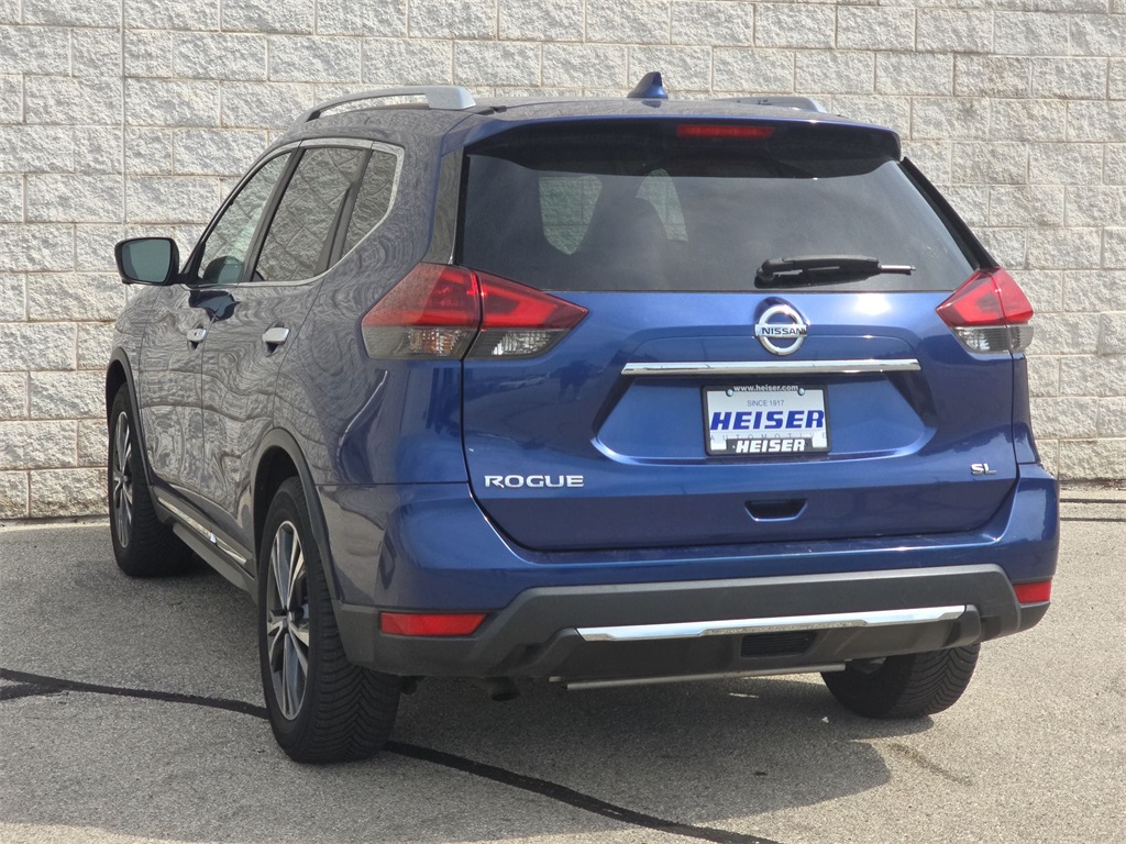 2018 Nissan Rogue SL photo 11