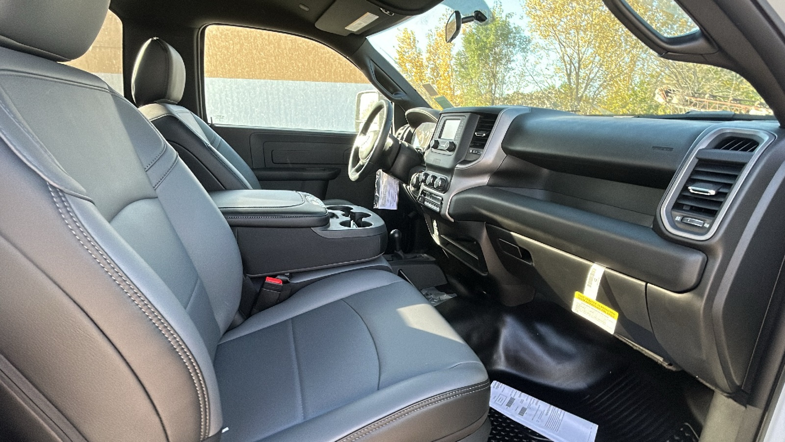 2024 Ram 3500 Tradesman photo 16