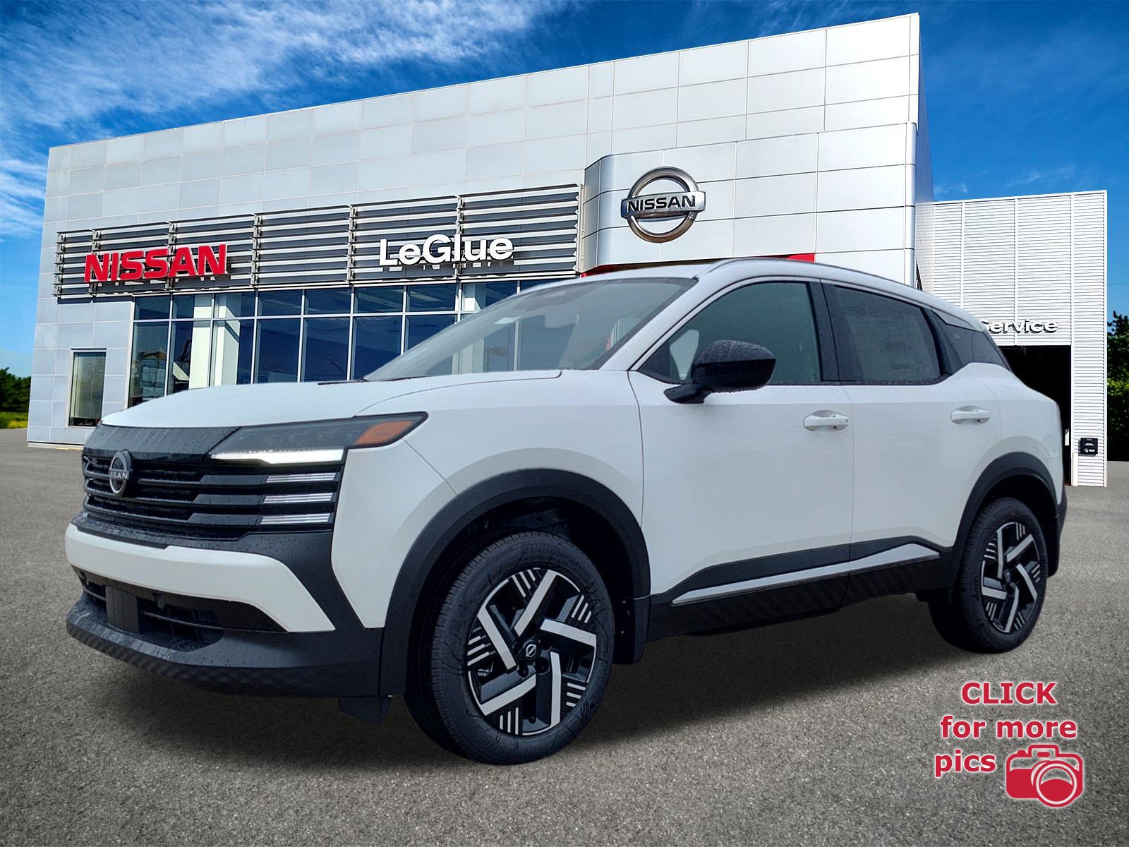 2026 Nissan KICKS SV's photo