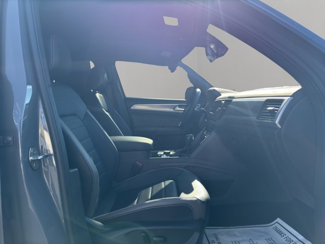 2022 Volkswagen Atlas Cross Sport V6 SEL Premium R-Line photo 17