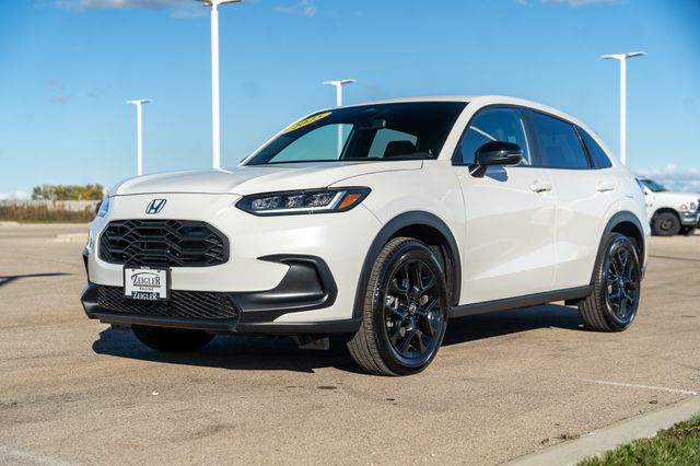 2025 Honda HR-V Sport photo 3