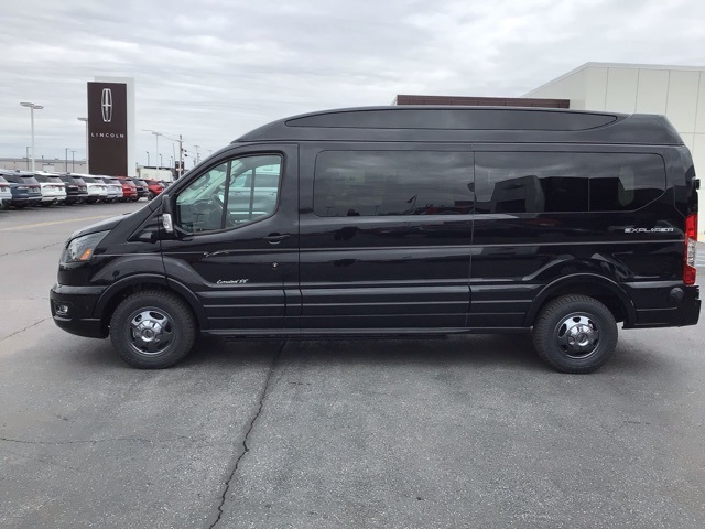 2024 Ford Transit photo 6