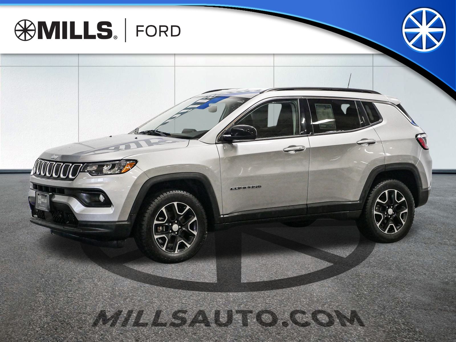 Used 2022 Jeep Compass Latitude with VIN 3C4NJDBB8NT115173 for sale in Baxter, Minnesota