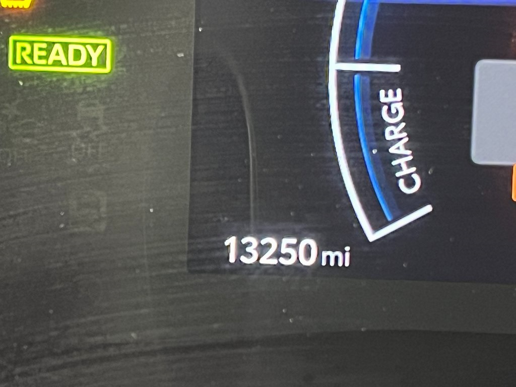 2025 Toyota Camry LE photo 2