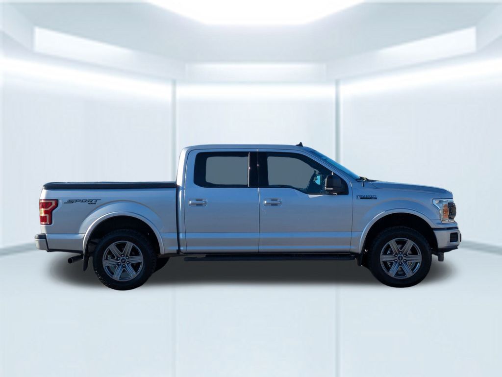 2019 Ford F-150 XLT photo 6