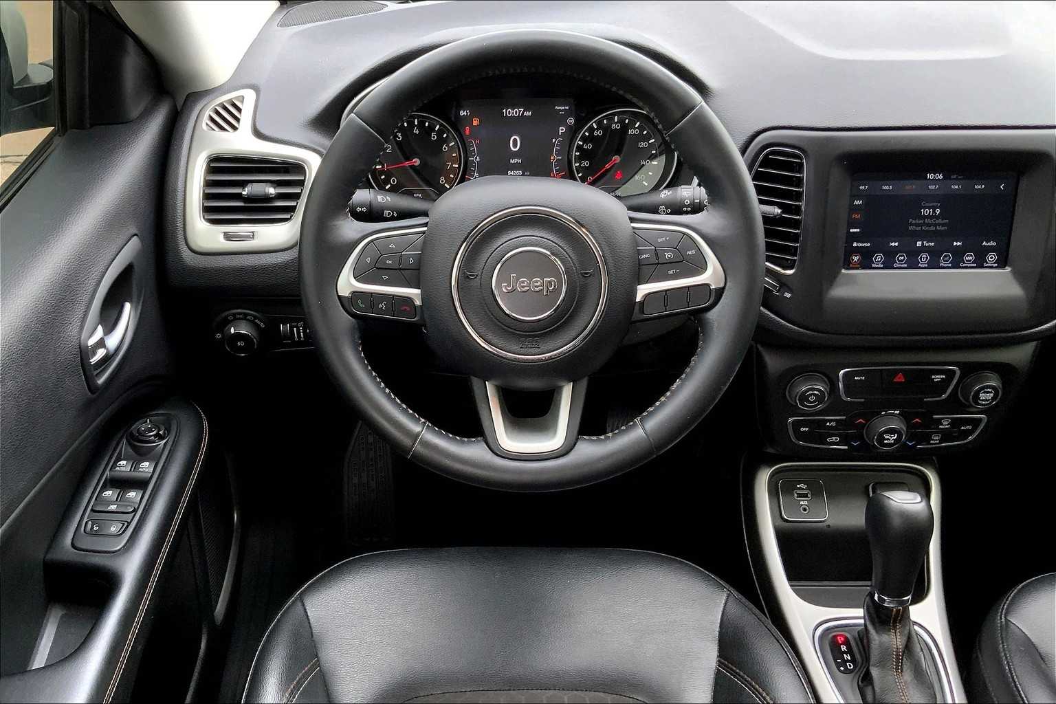 2018 Jeep Compass Latitude photo 4