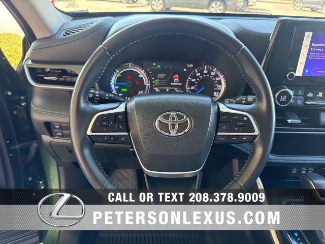 2023 Toyota Highlander Hybrid LE photo 21