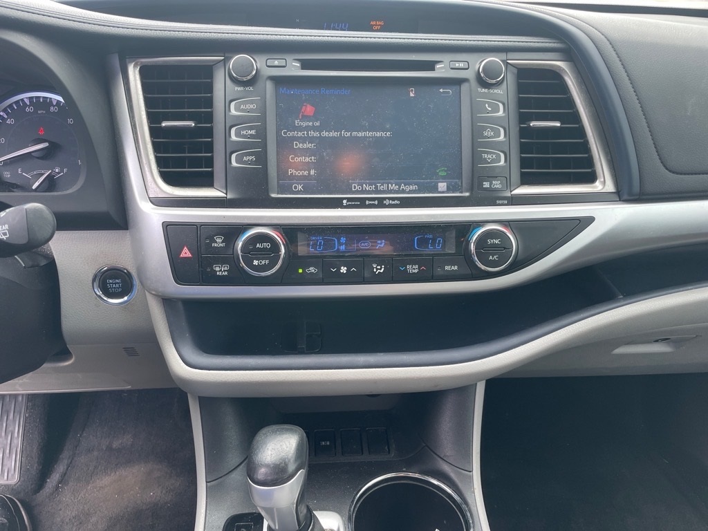 2016 Toyota Highlander XLE photo 12