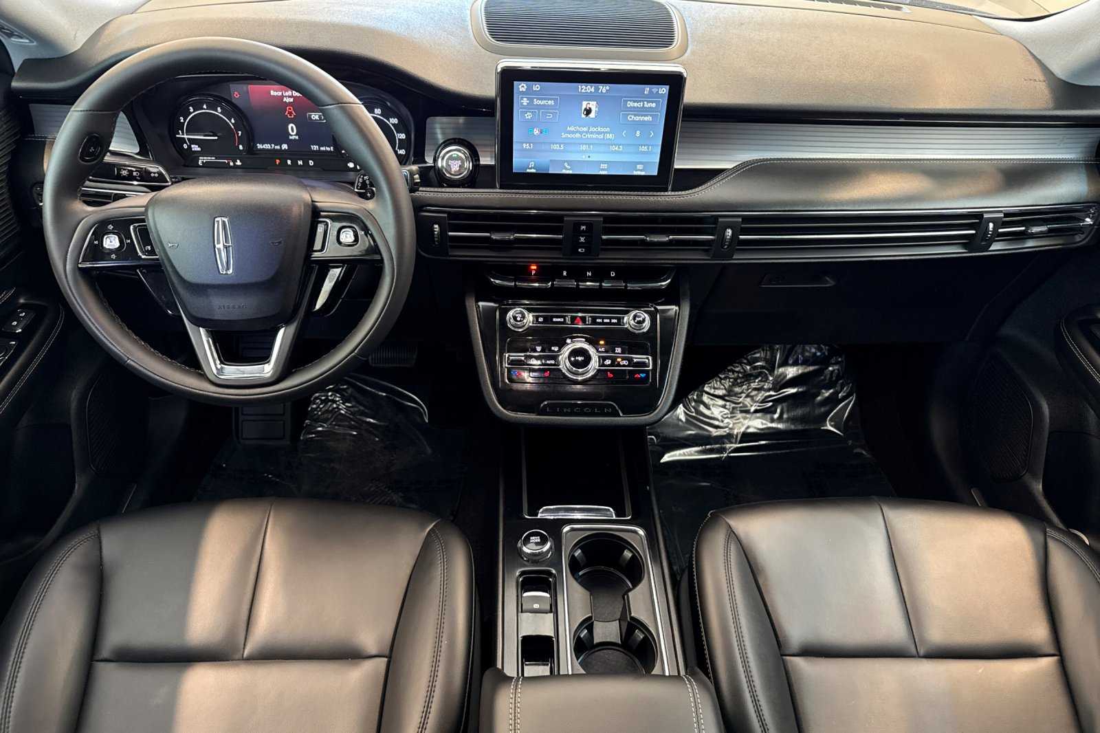 2022 Lincoln Corsair Standard photo 13