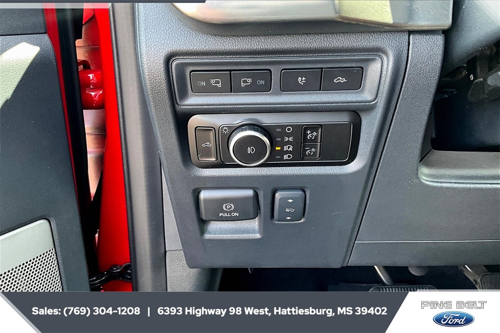 2023 Ford F-150 Lariat photo 23