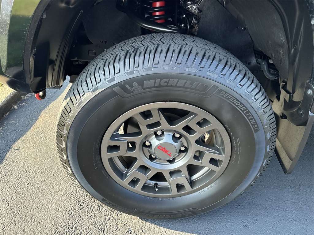 2022 Toyota Tacoma SR5 photo 16