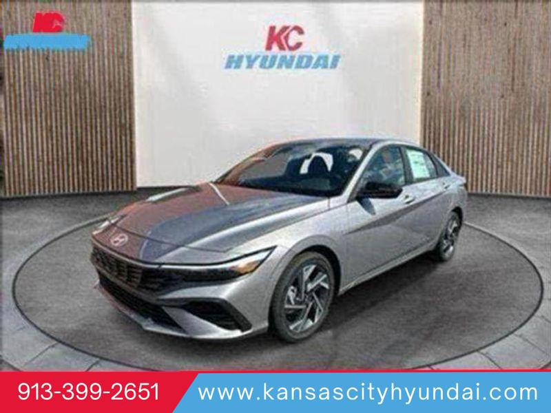 2025 Hyundai Elantra Blue's photo