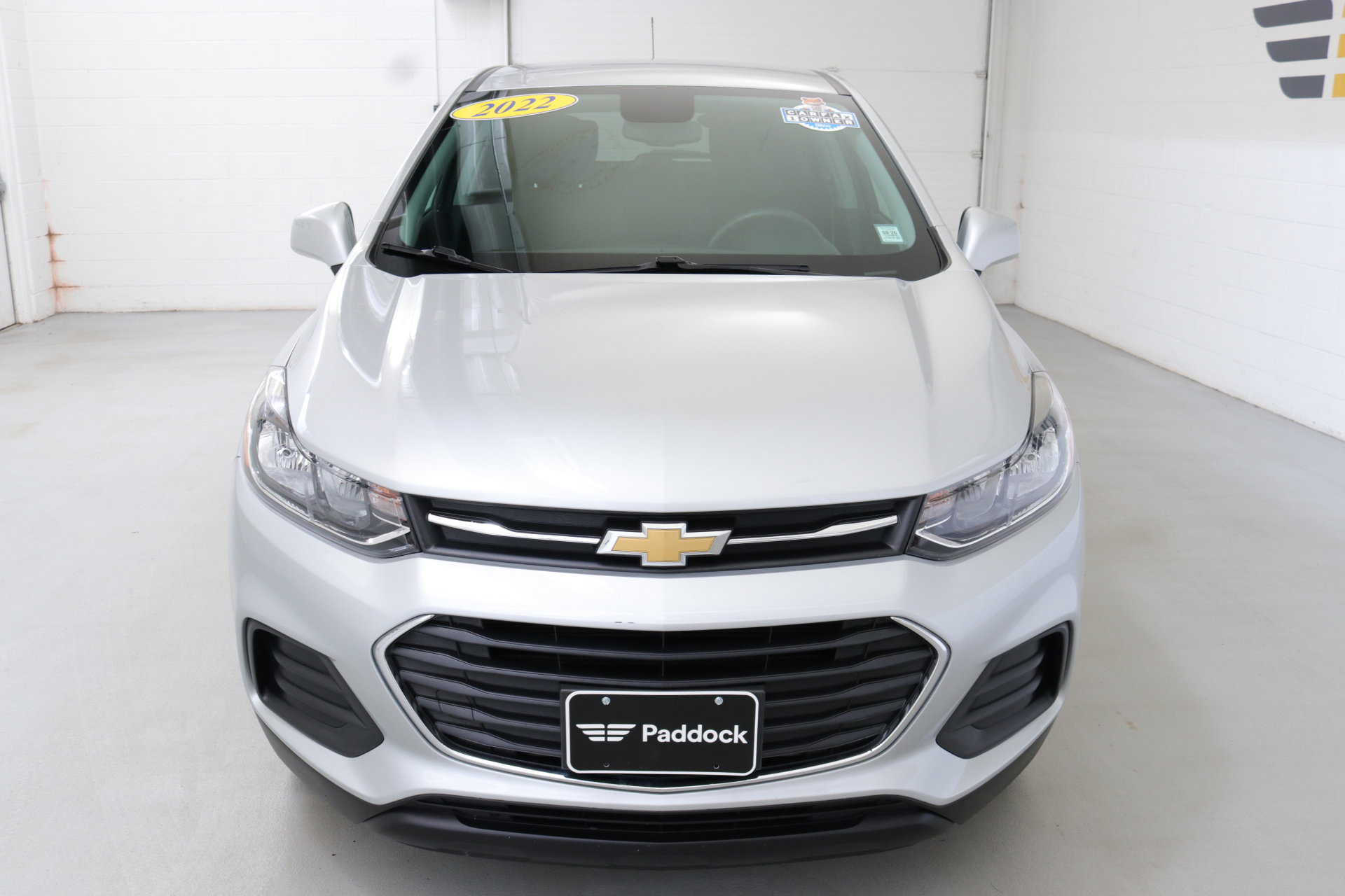 2022 Chevrolet Trax LS photo 2