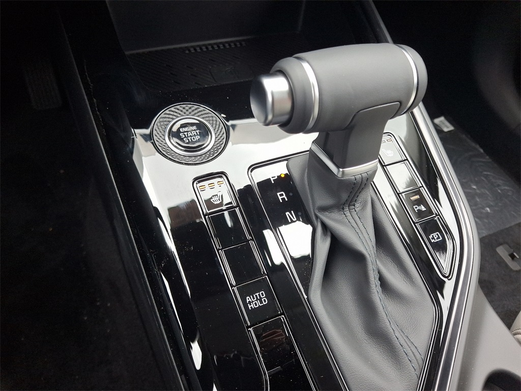 2025 Kia Niro EX photo 13