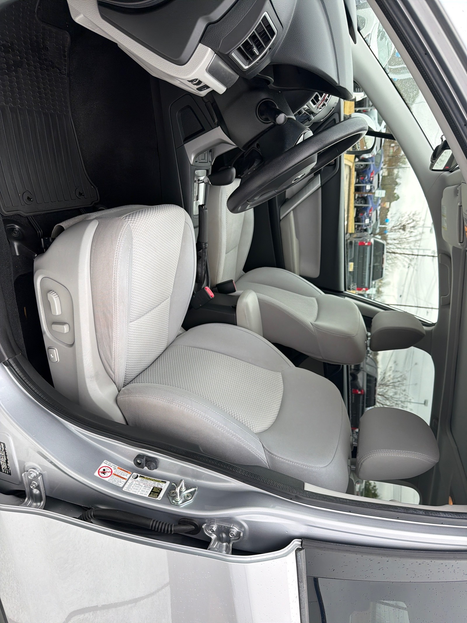 2016 Subaru Forester 2.5i Premium photo 3