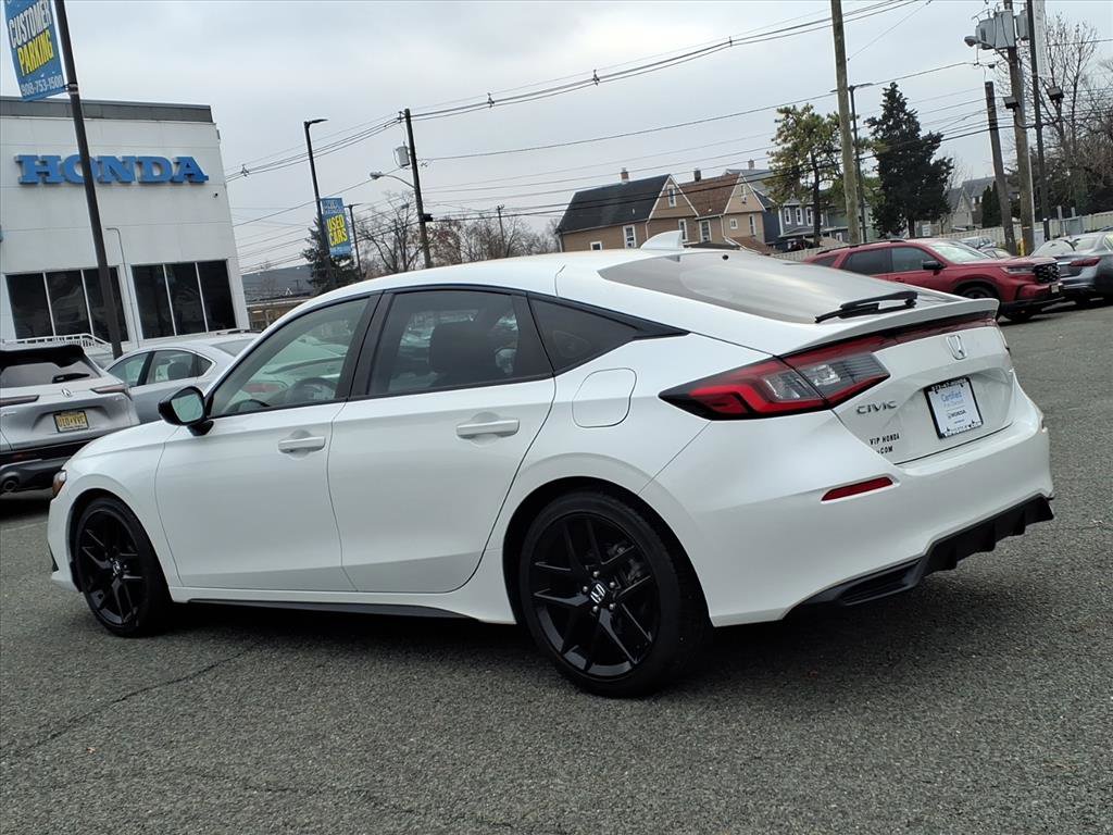 2023 Honda Civic Hatchback Sport photo 4