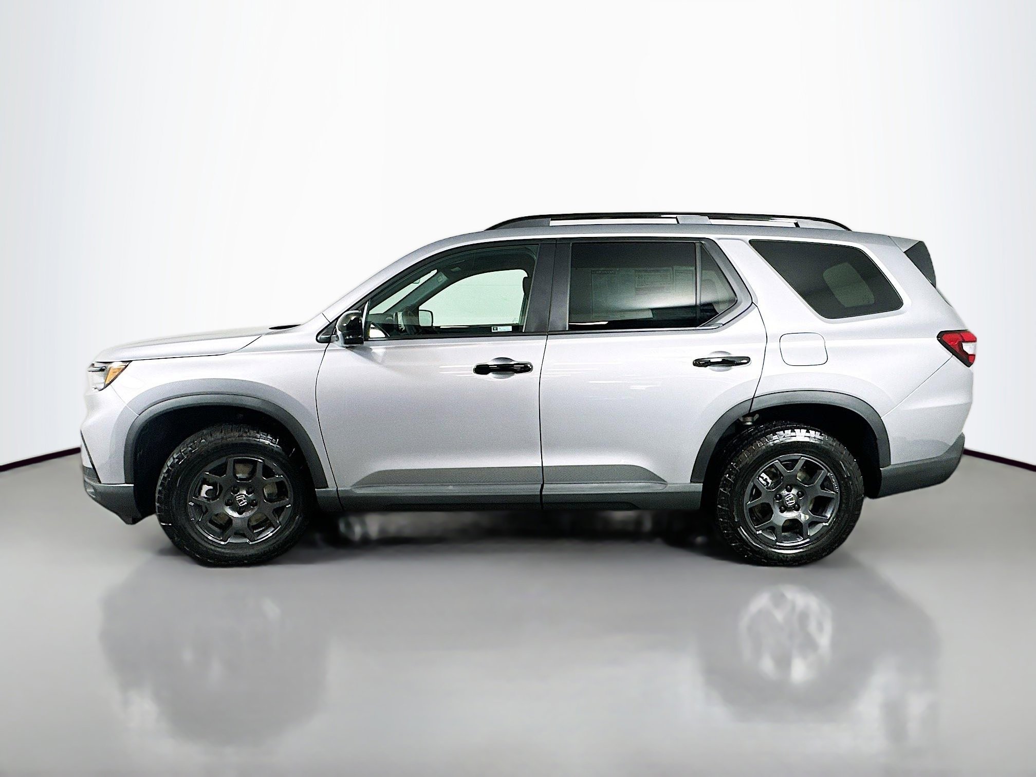 2025 Honda Pilot TrailSport photo 4