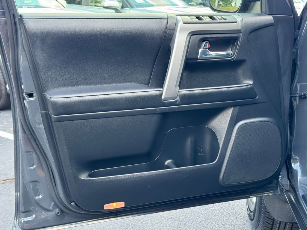 2024 Toyota 4Runner SR5 photo 22