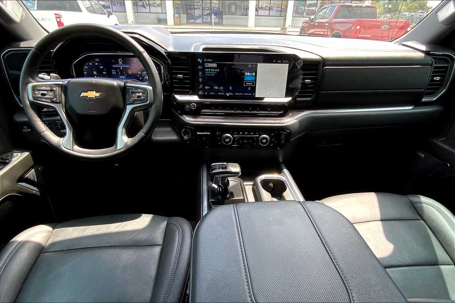 2024 Chevrolet Silverado 1500 LTZ photo 13