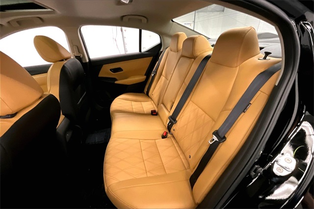 2025 Nissan Sentra SV photo 10