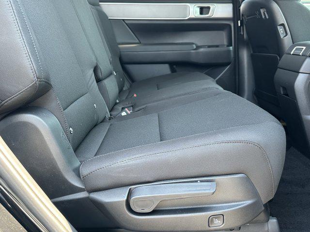 2025 Hyundai Santa Fe SE photo 14