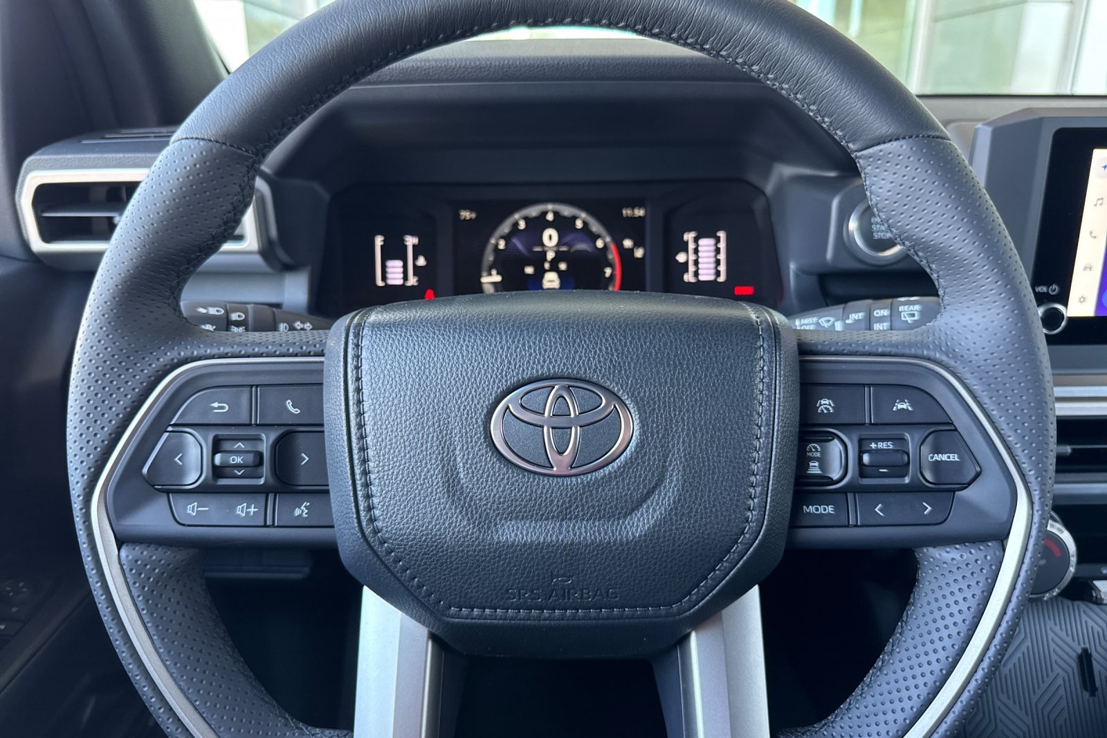 2025 Toyota 4Runner SR5 photo 25